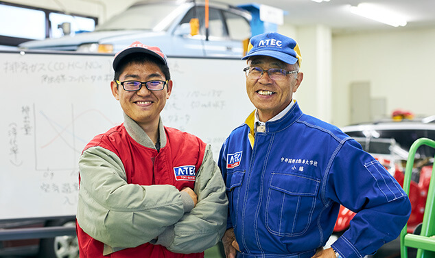 写真：講師と生徒の距離が近い